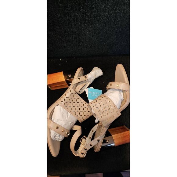 Dominique Nicole Tyne Heeled Sandals - Picture 5 of 6